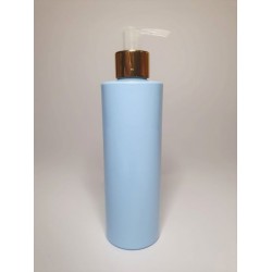 500ml Baby Blue Cylindrical PET Plastic Bottles With Shiny Gold Natural Lotion Pump